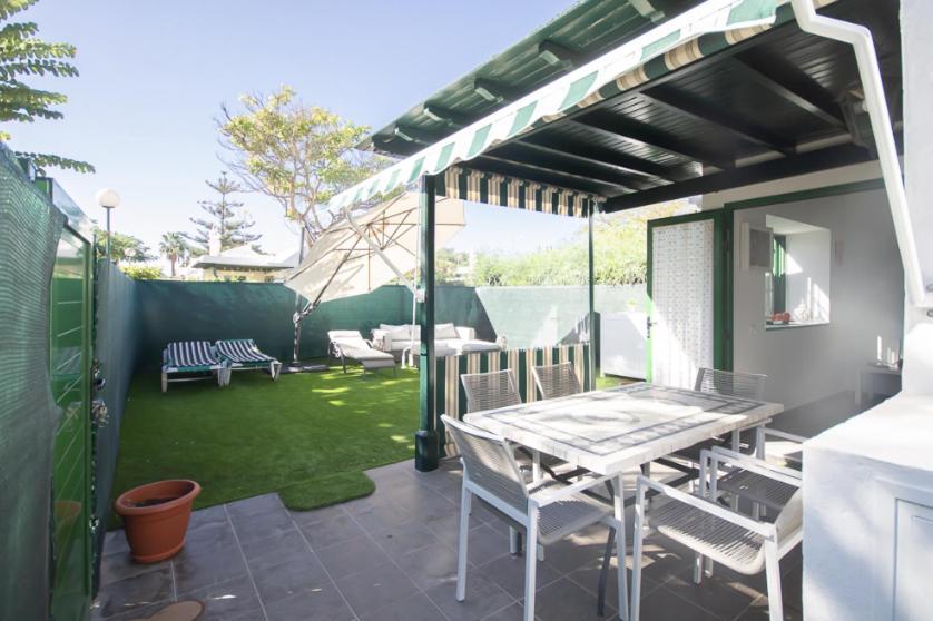 Charming Bungalow With Private Garden มาสปาโลมาส ภายนอก รูปภาพ